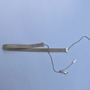 Nearly brand new pandora chocker